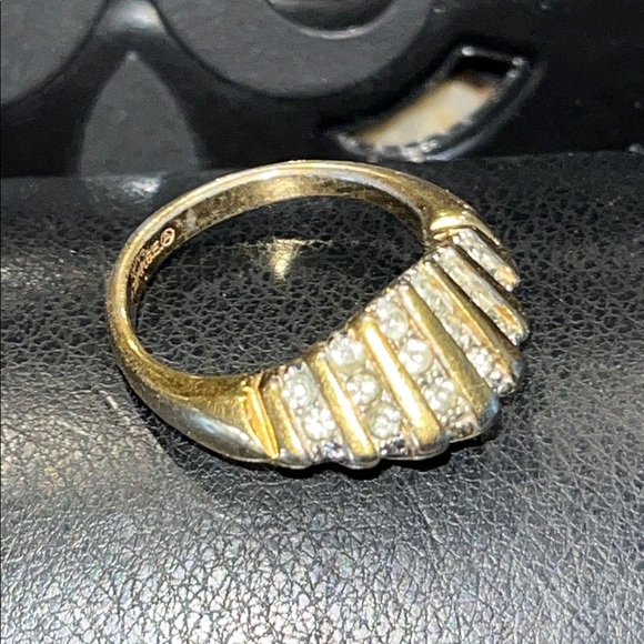 Bold Chunky Vintage Ring, perfect for collectors of unique jewelry - Picture 13 of 14